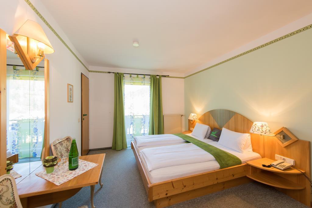 Hotel Moelltalerhof Rangersdorf Habitación foto
